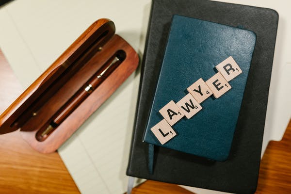 Yuk, Kenali Macam-Macam Lawyer! | HeyLaw