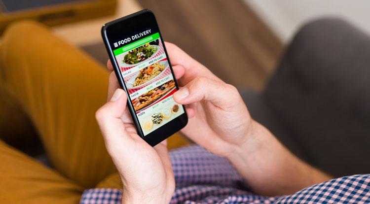 Pesan Digital Hubungan Hukum yang Terjadi dalam Pemesanan Makanan melalui Aplikasi ...